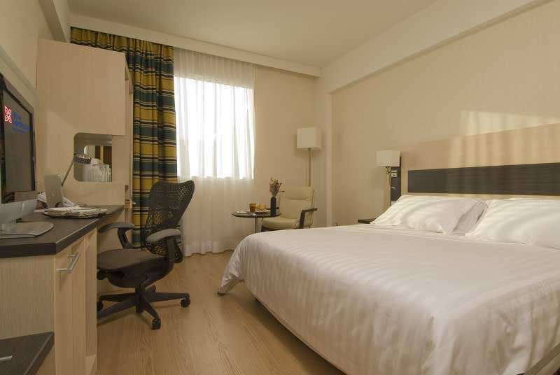 Hilton Garden Inn Rome Airport Fiumicino Bilik gambar